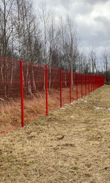 Фото забора из 3Д секций от производителя для Ярославского завода напитков